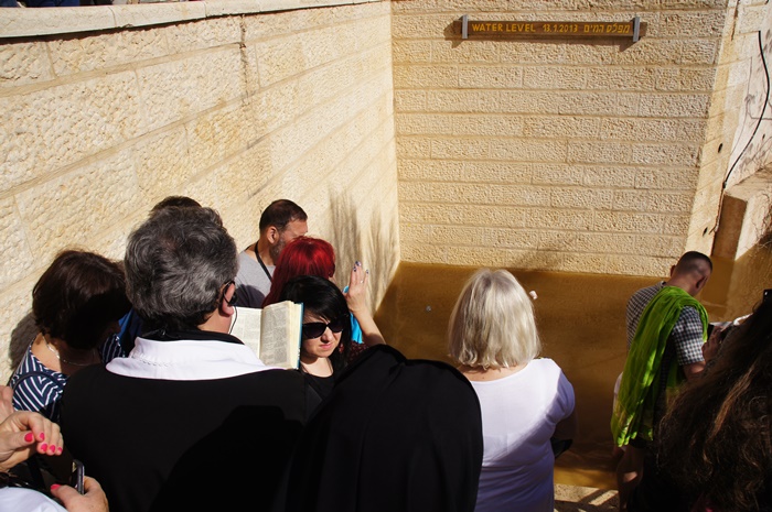Odnowienie przyrzeczeĹ chrztu 
Kacar El Jahud miejsce chrztu Chrystusa
