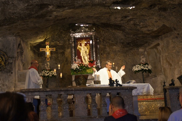 Sanktuarium Swiętego Michała Archanioła na Górze Gargano 
